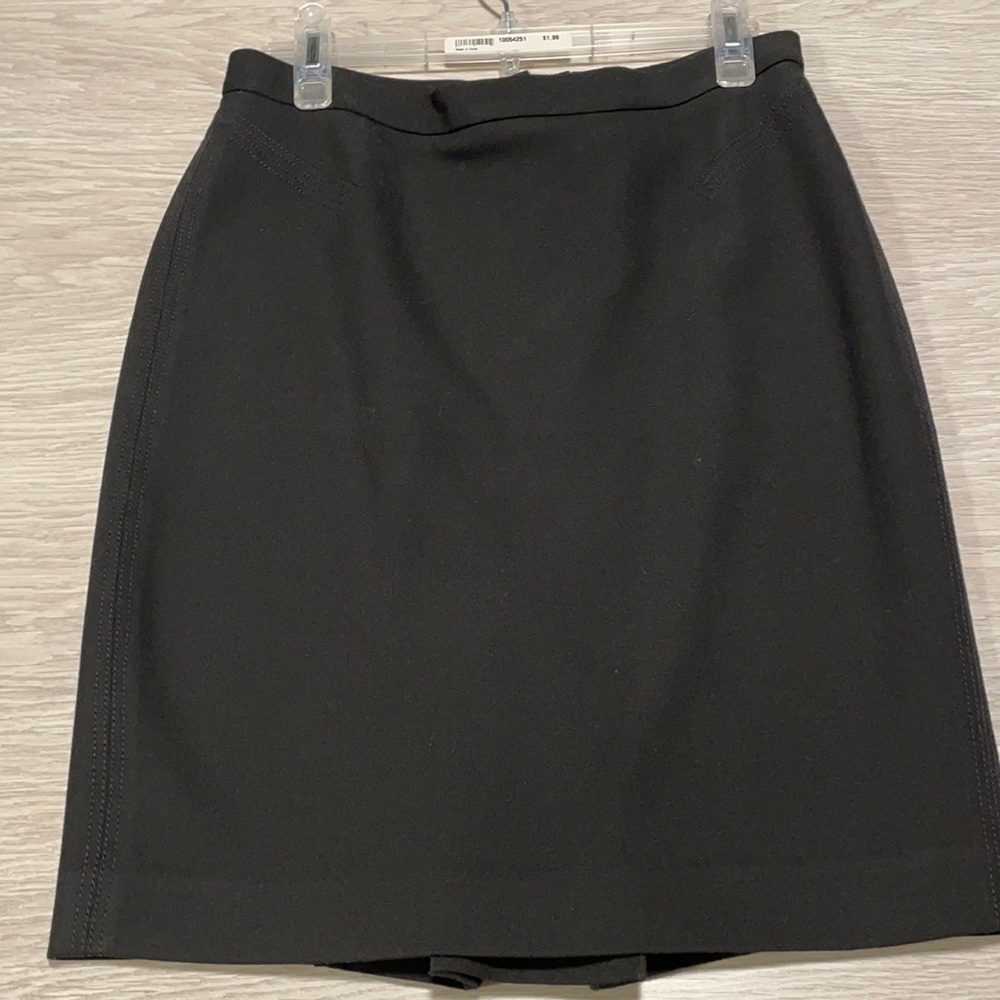 Black pencil skirt